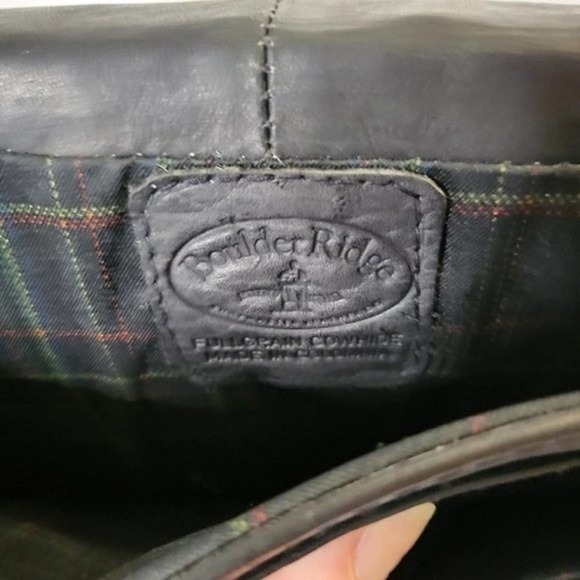 VINTAGE Black Leather Messenger Bag 80s Plaid Interior Pockets Adjustable Strap - Picture 7 of 7